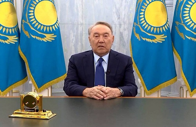 Назарбаев появился: «живой и никуда не убегал»